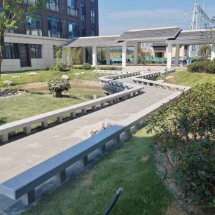 株洲 芝麻灰小区坐凳&栏杆安装效果