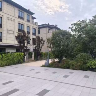 株洲 芝麻白与芝麻白搭配铺装，尺寸1200*600