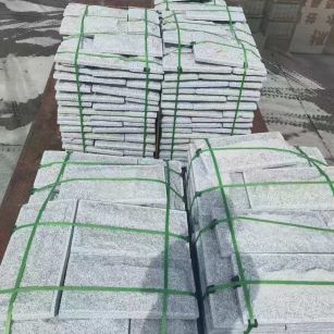 株洲 芝麻白蘑菇石装车出货