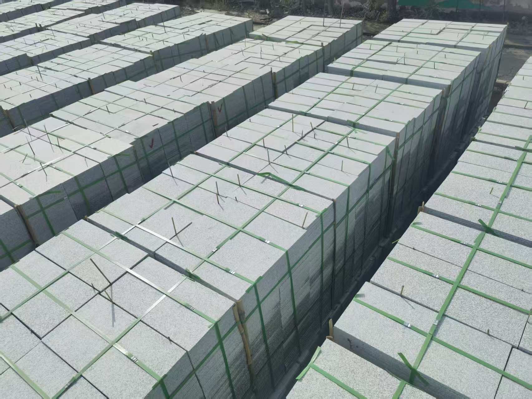 株洲 芝麻白1.8公分火烧300*600地铺，清仓大甩卖