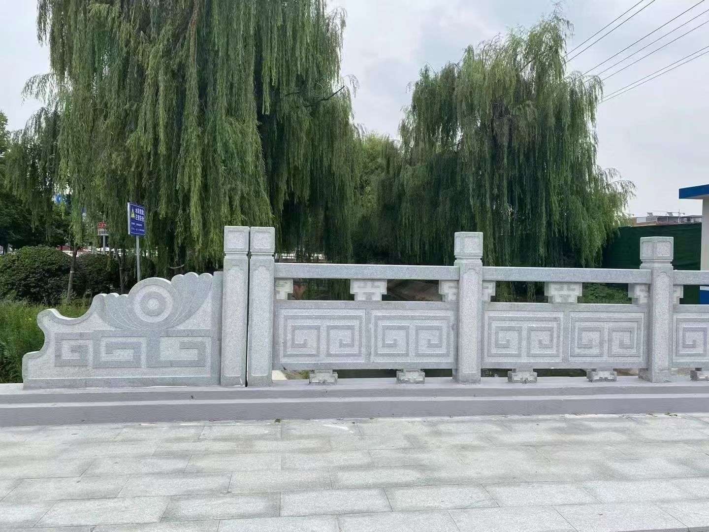 株洲 芝麻灰桥栏杆、河道栏杆安装效果