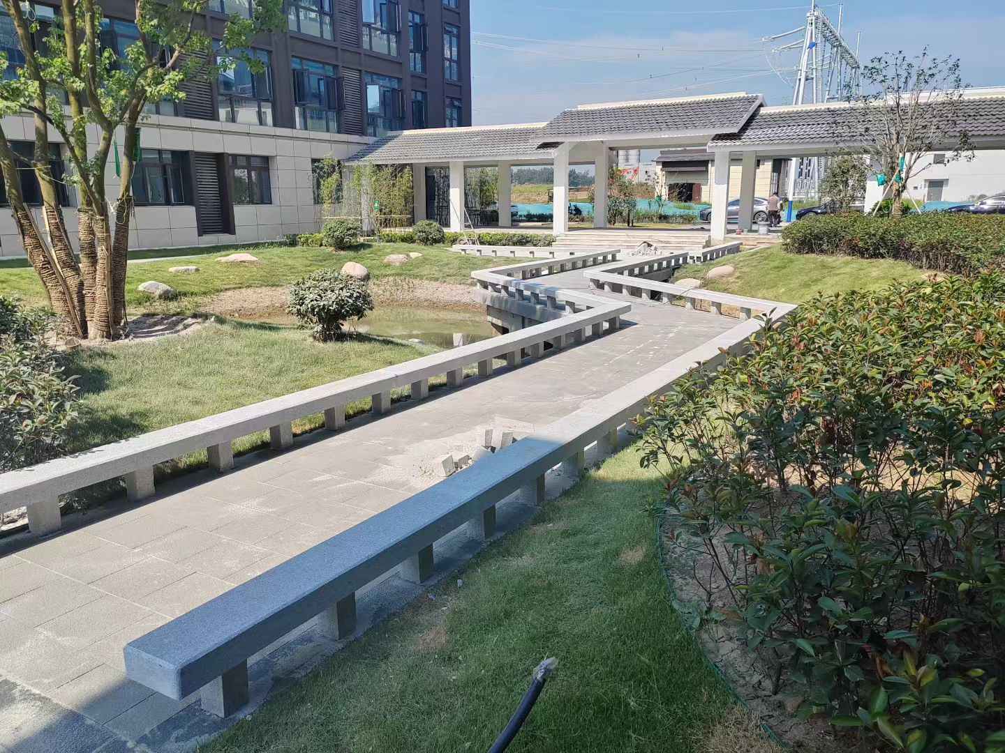 株洲 芝麻灰小区坐凳&栏杆安装效果