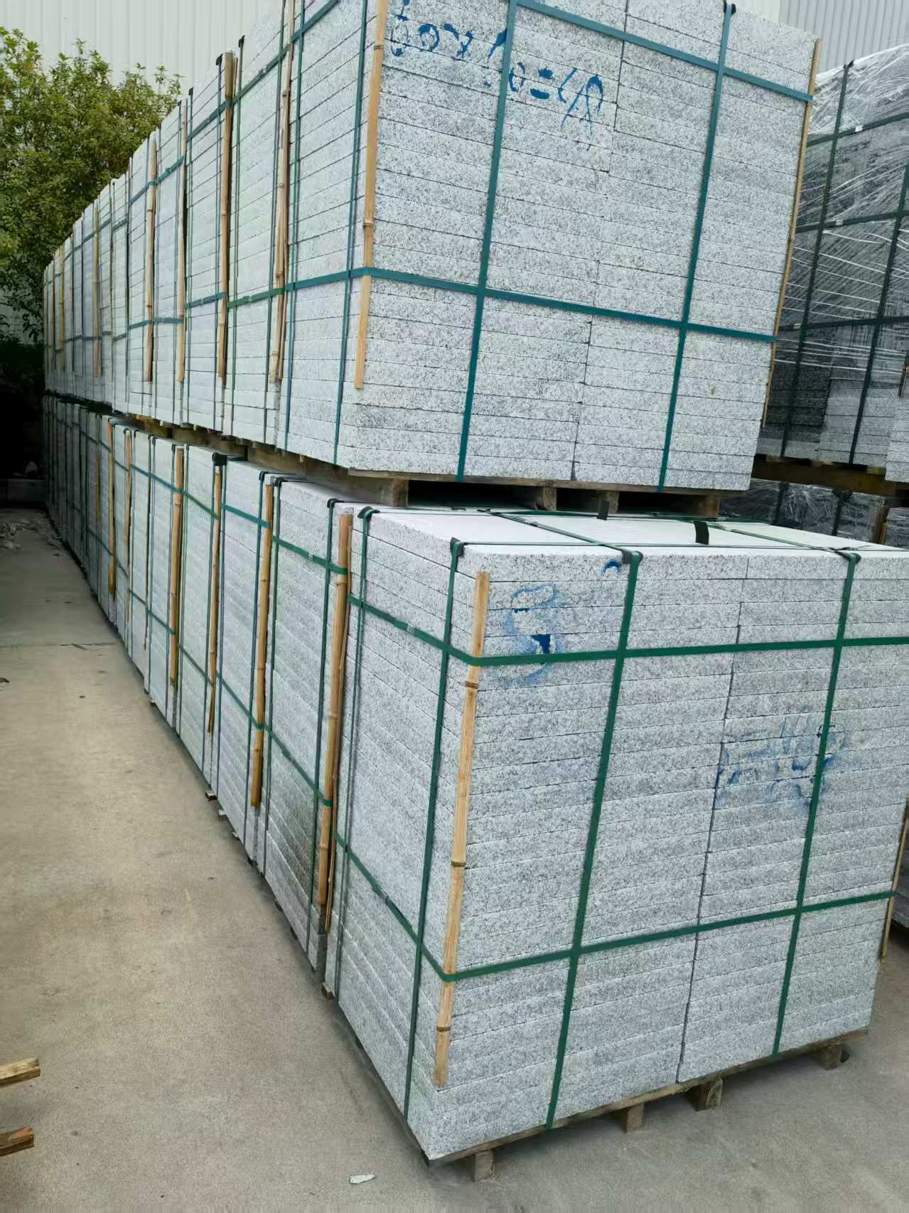 株洲 大花芙蓉白火烧成品，市政园林广场地铺石