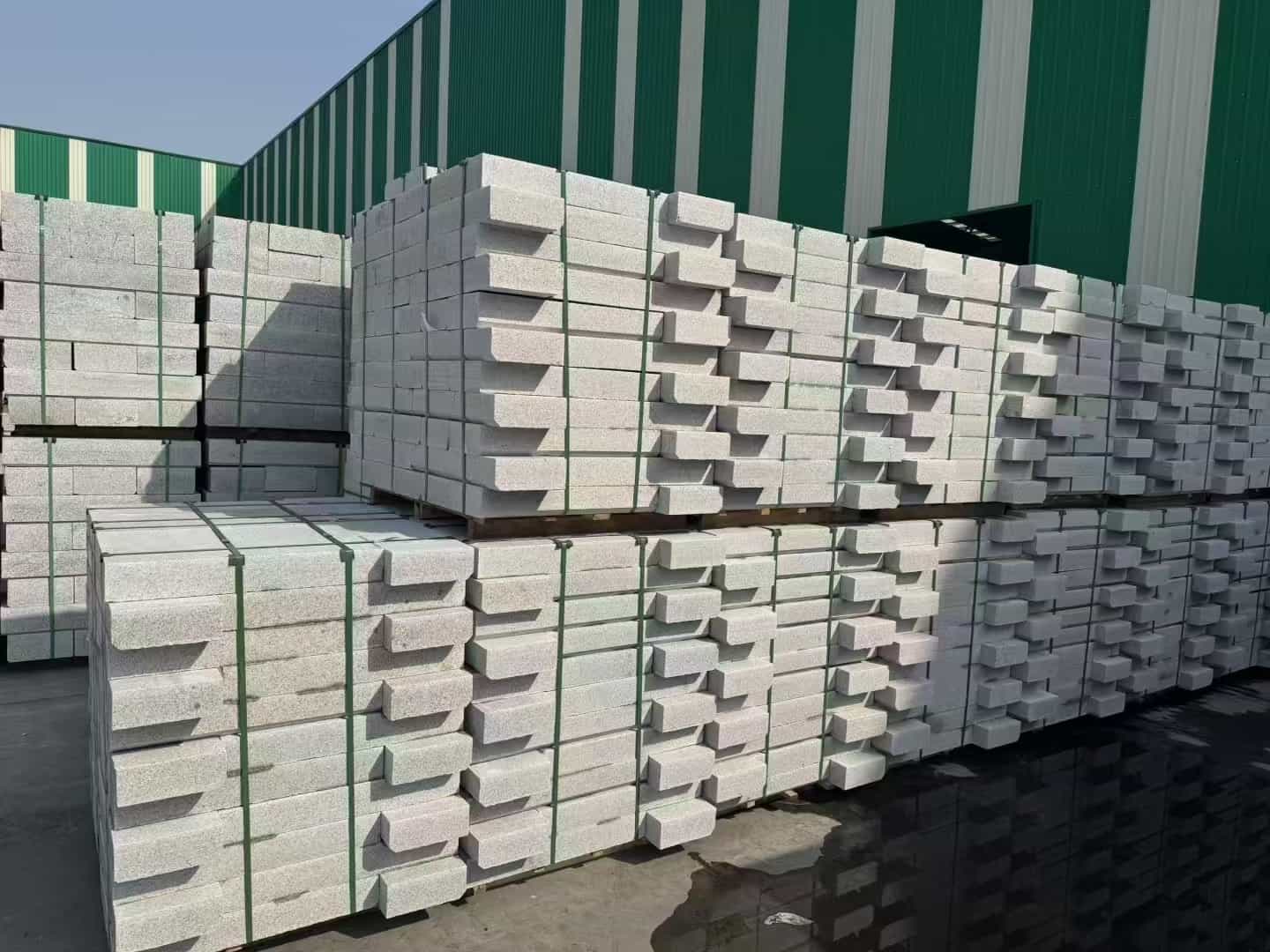 株洲芝麻白路沿石