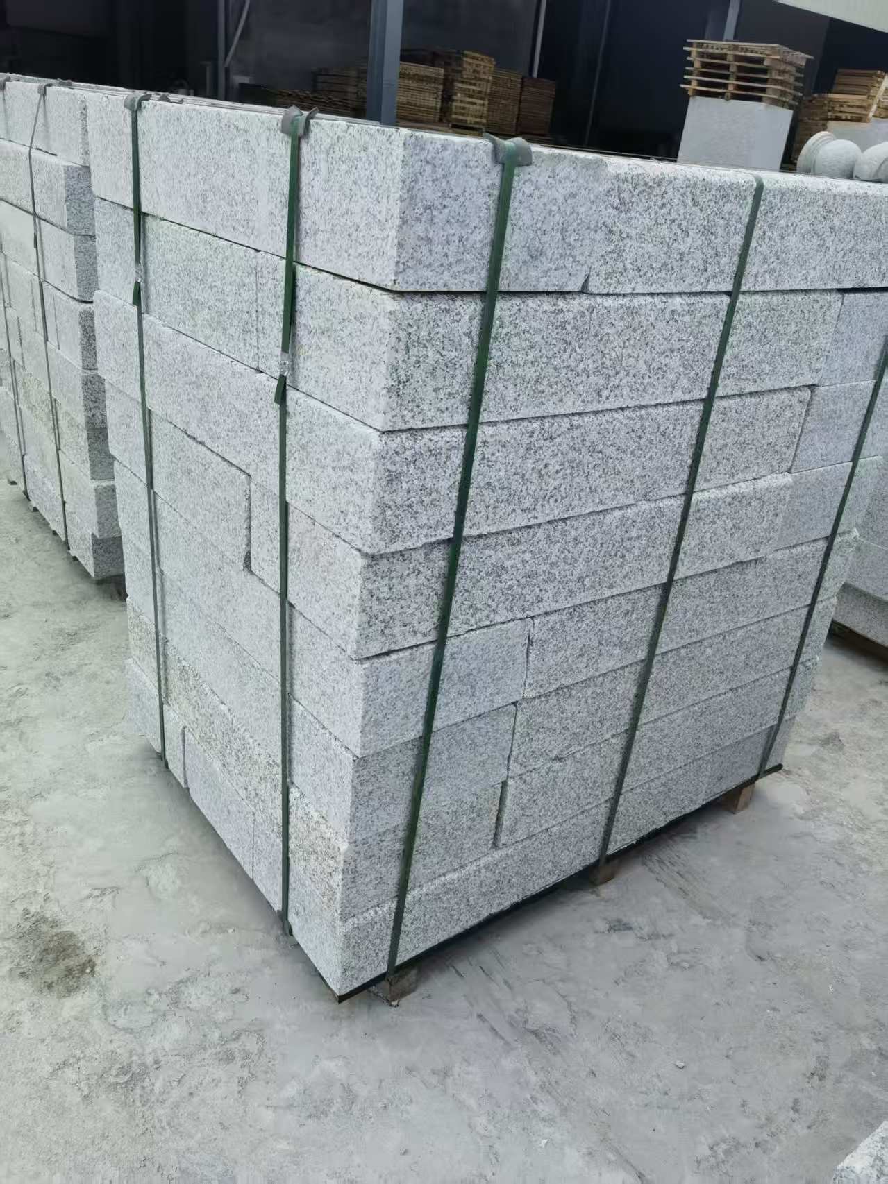 株洲 芙蓉白火烧两面路沿石