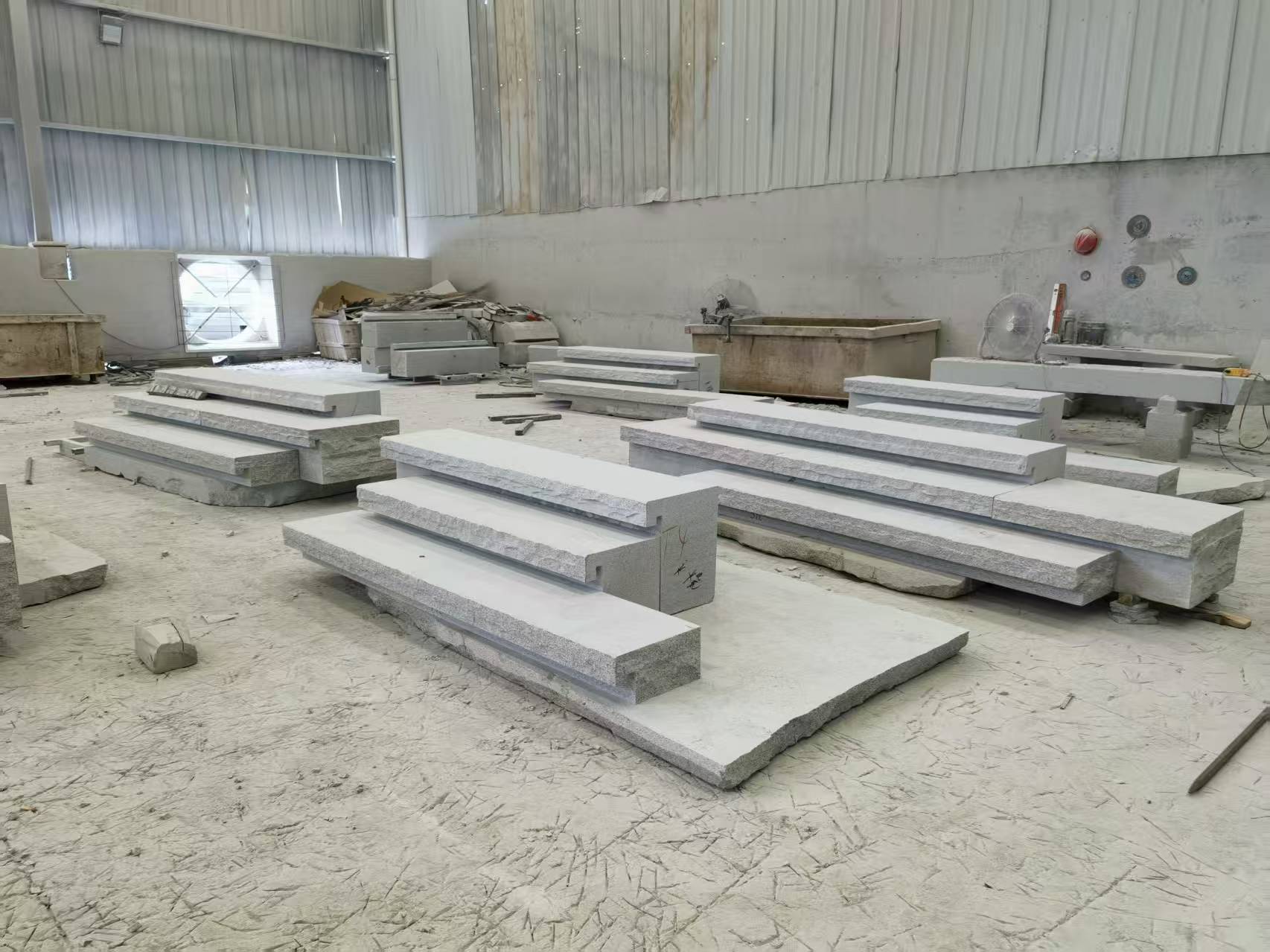 株洲 整石台阶（大面火烧+侧面自然面），出货前厂内拼装