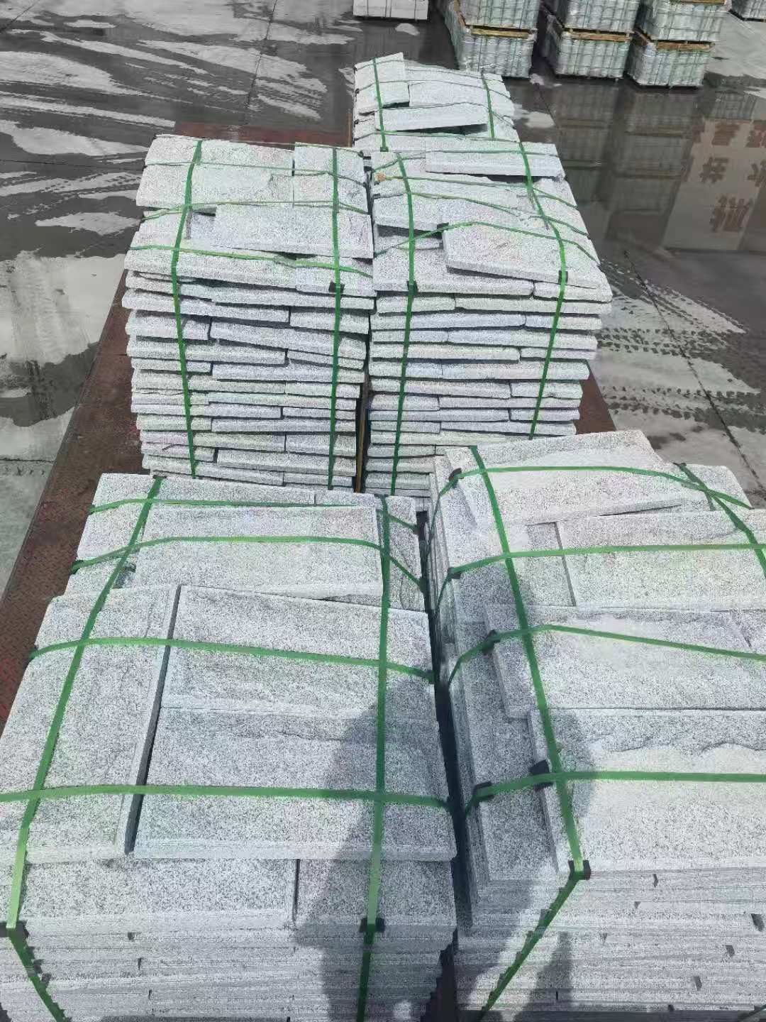 株洲 芝麻白蘑菇石装车出货