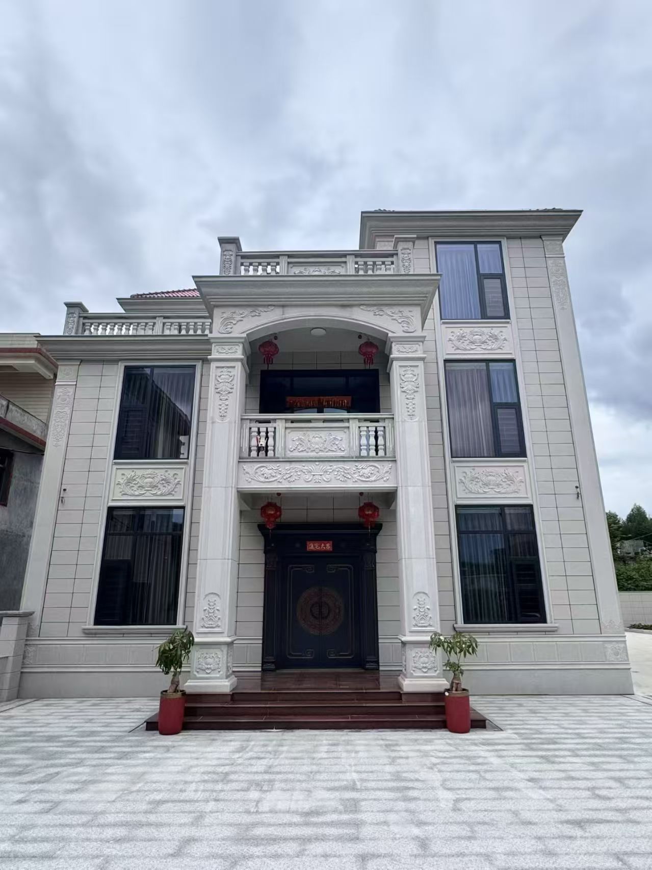 株洲 芝麻白石材别墅干挂案例展示