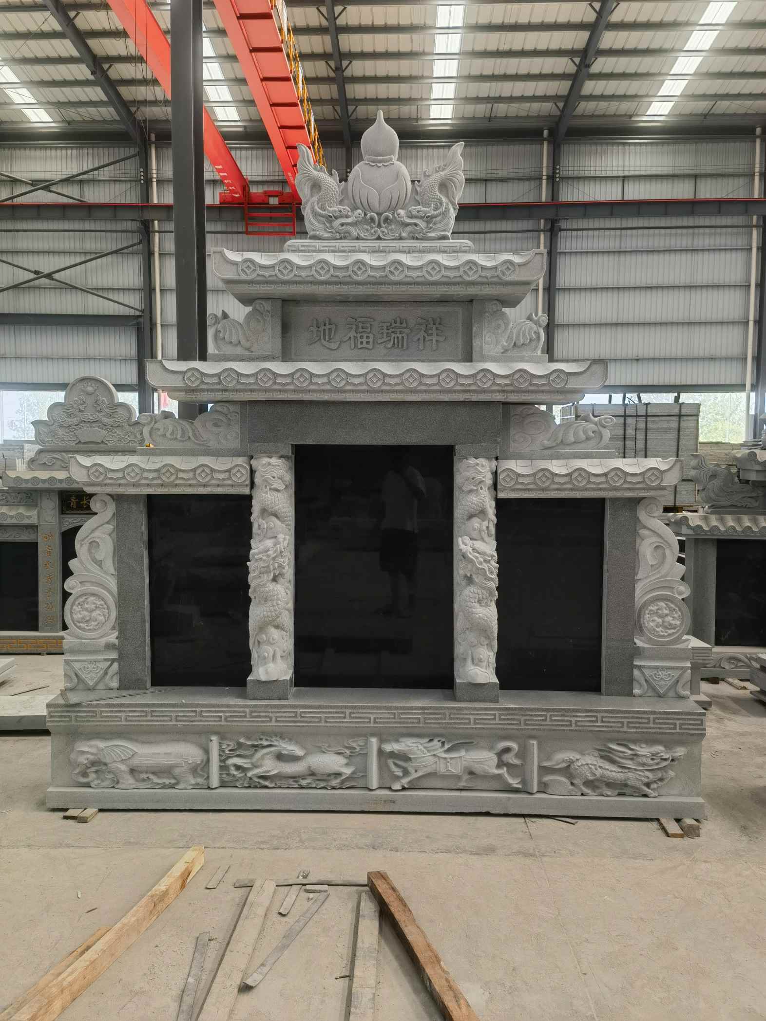 株洲 芝麻灰高档墓碑、土墓，一套也支持定做