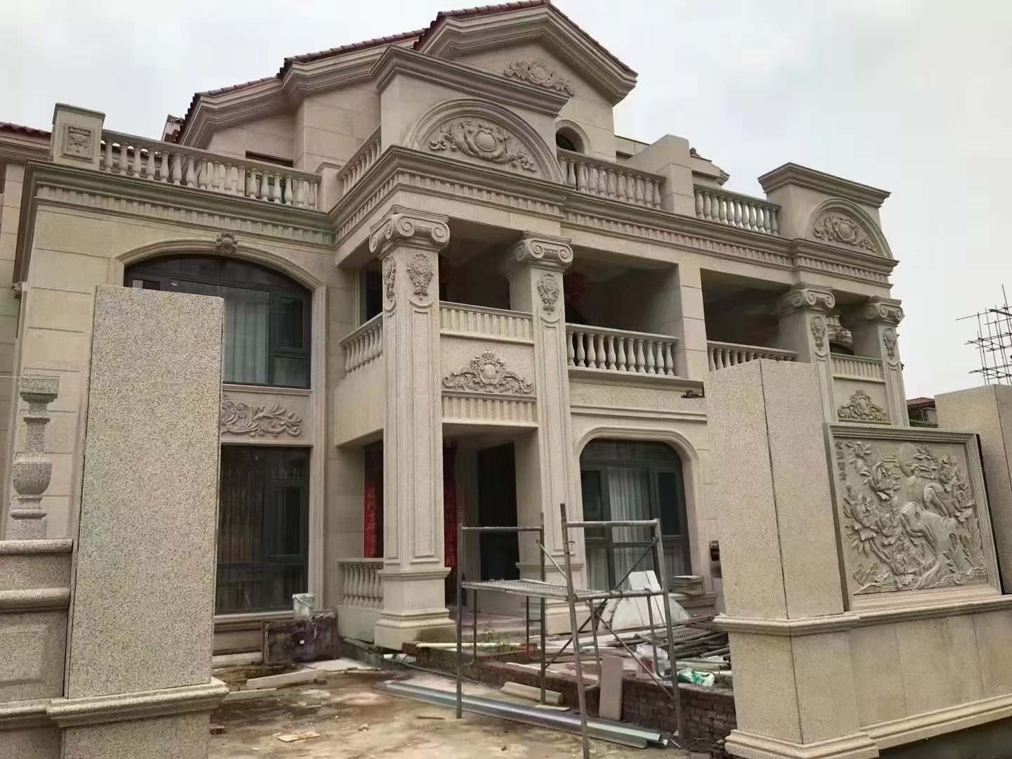 株洲黄金麻别墅外墙安装效果