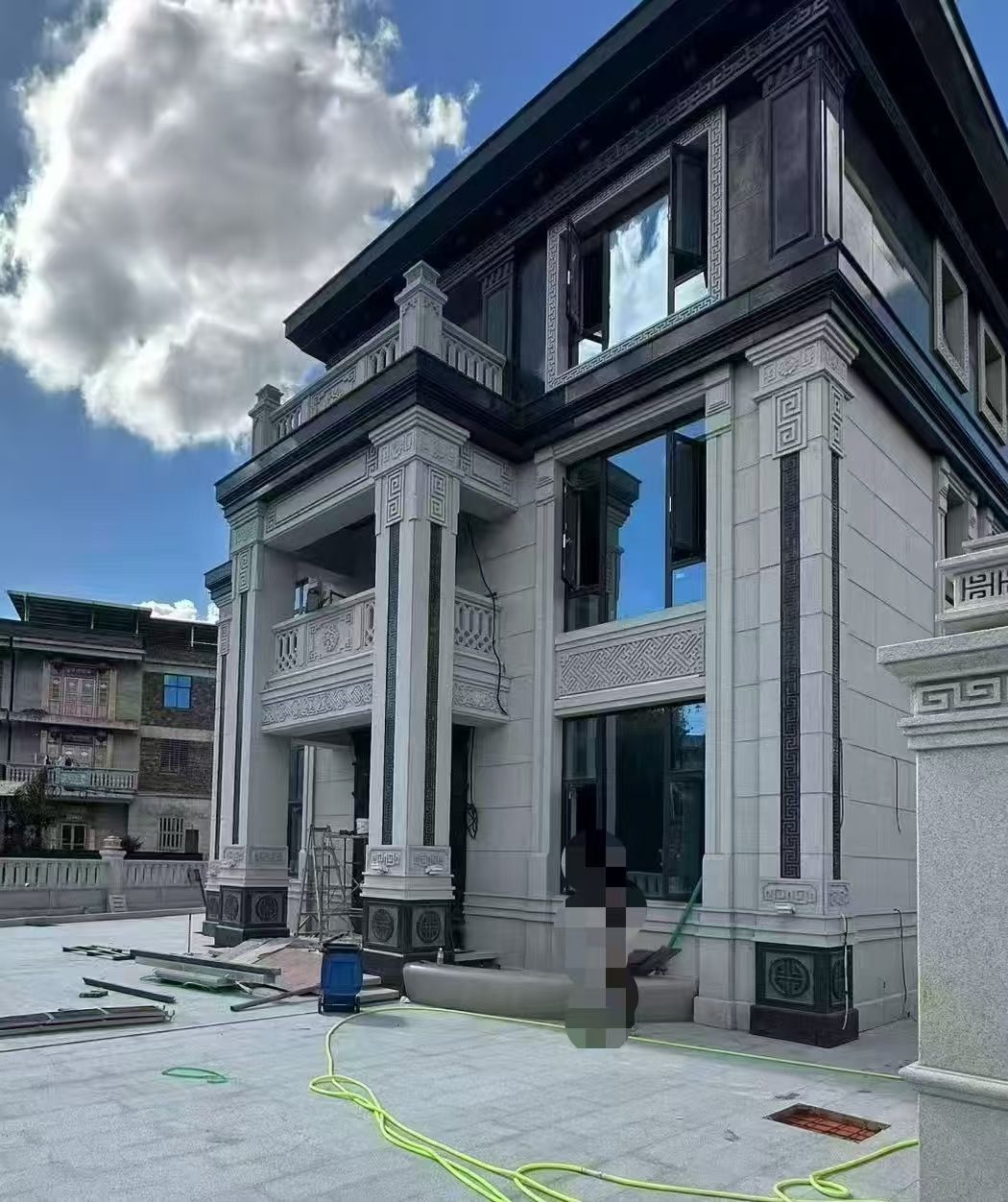 株洲 别墅干挂，芝麻白与芝麻黑完美配合